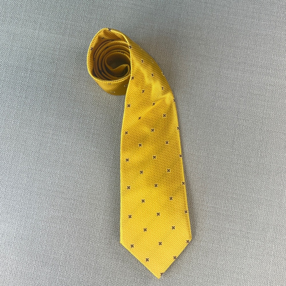 VTG Thailand Tobacco Monopoly Necktie Mens Yellow Silk Geometric Cross Pattern